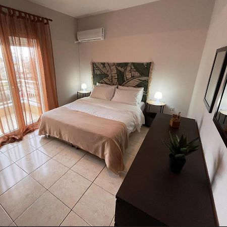 Raise Mirivili Serviced Apartment อเล็กซานโดรโพลิส ภายนอก รูปภาพ